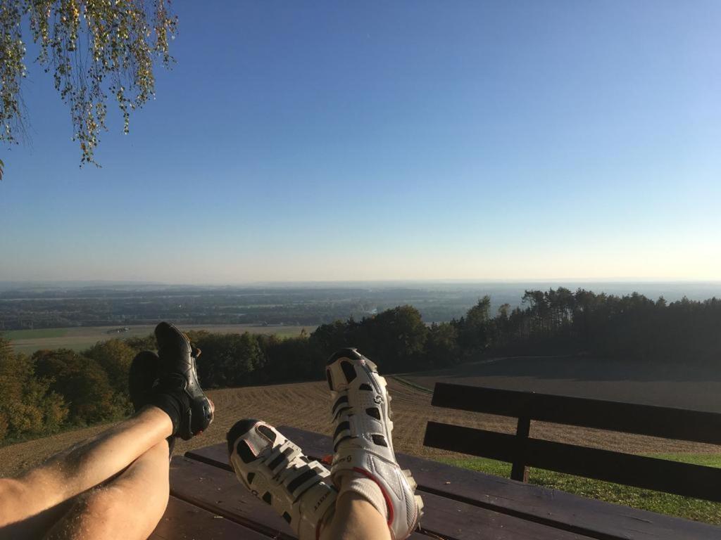 Hotel Zillners Einkehr *** Altheim Екстер'єр фото