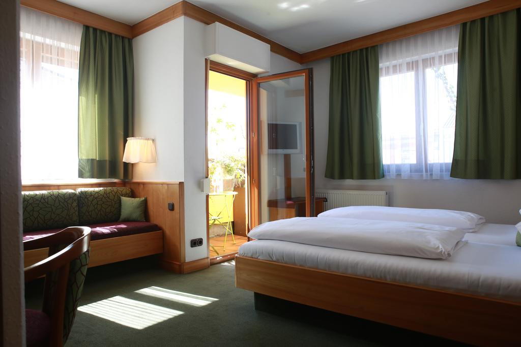 Hotel Zillners Einkehr *** Altheim Екстер'єр фото