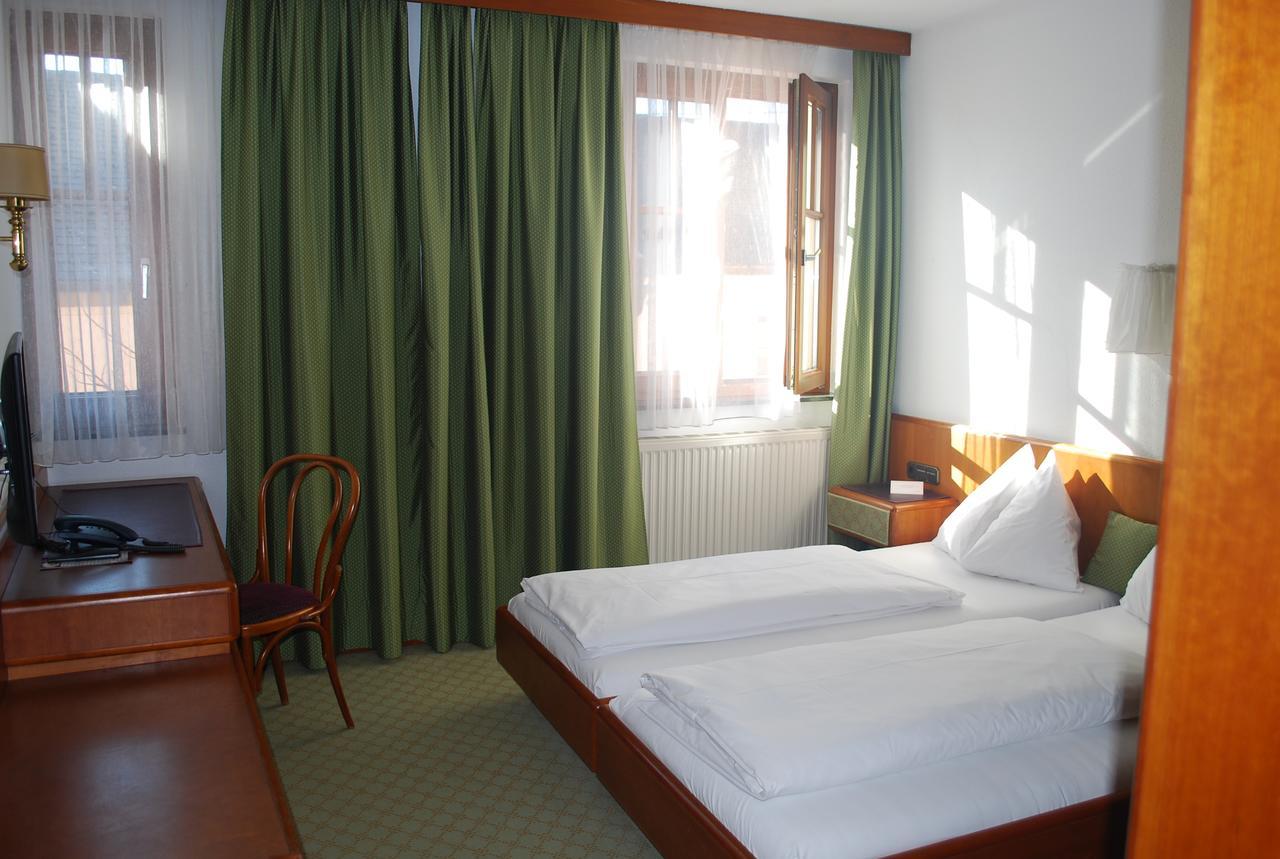 Hotel Zillners Einkehr *** Altheim Екстер'єр фото